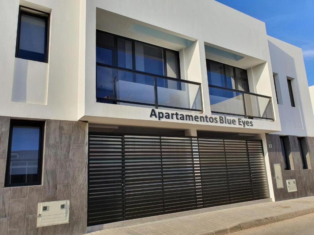 Apartamentos Blue Eyes Castillo del Romeral Exterior photo